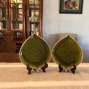 leaf shaped plates